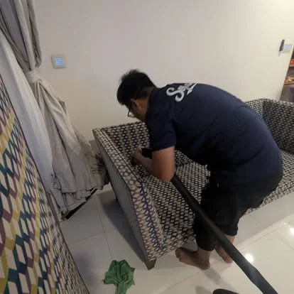 Hình ảnh giặt ghế văn phòng thực tế của Sofa Sạch 5